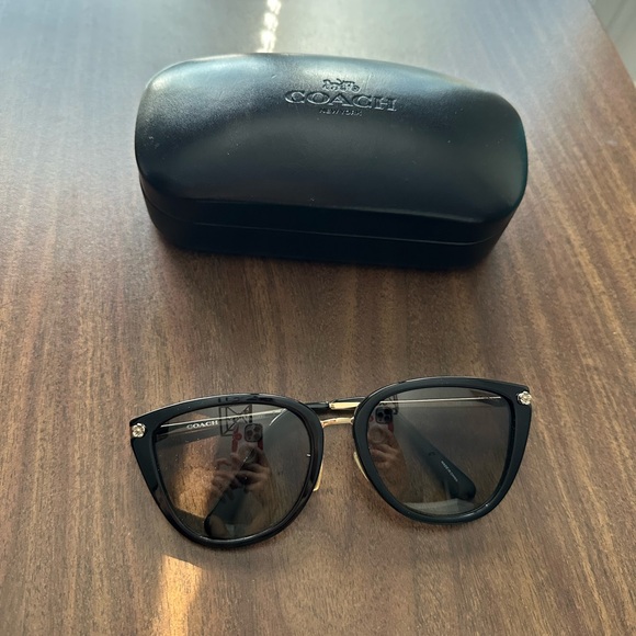 Coach Black Cat-Eye Sunglasses with Case - Picture 2 of 2